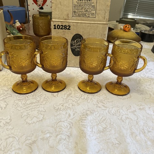 Vintage Tiara Set of 4 Handled Footed Cups Mugs Sandwich Amber Glass Mint - Picture 8 of 13