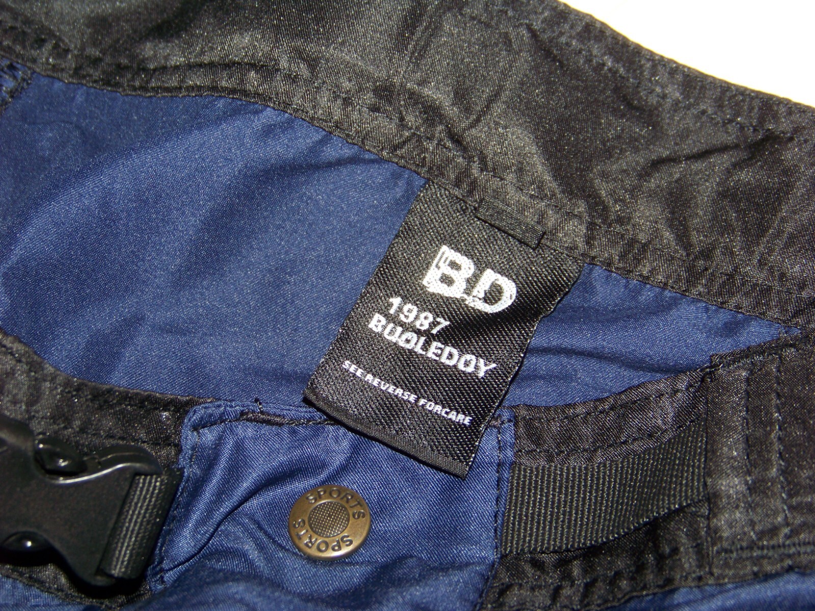 Picture 6 of 11