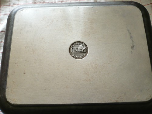 BAF Handguss Gusseisen Bräter Rechteckig Gr. innen ca 32 l x 24,5br x 6cm l - Bild 7 von 7