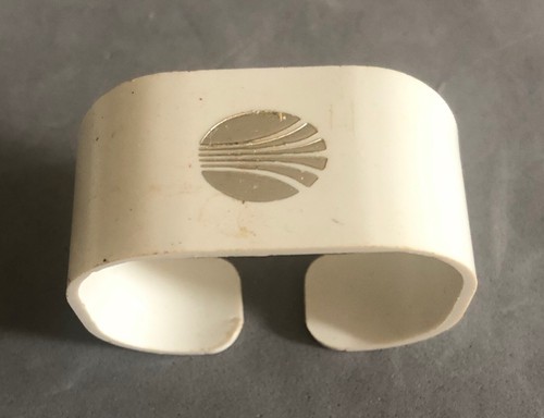 Anillo de servilleta de plástico de Continental Airlines - logotipo de estelas - Imagen 2 de 2