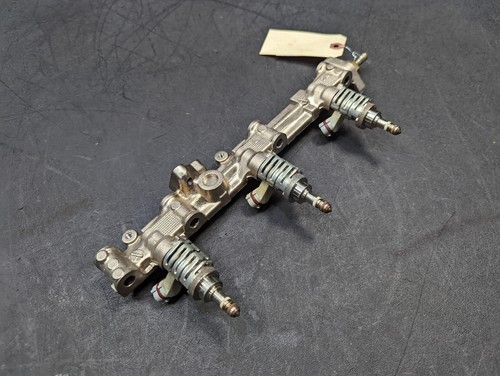 Left Fuel Injection Rail w/ Injectors 3.5 2015 Lexus RC350 23808-31070 2011-2018 - Picture 8 of 8