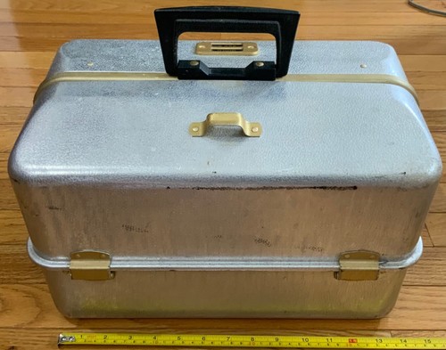 Vintage UMCO 800 A Aluminum & Brass Cantilever Fishing Tackle Box 15 x 9 x 9 1/2 - Picture 8 of 19