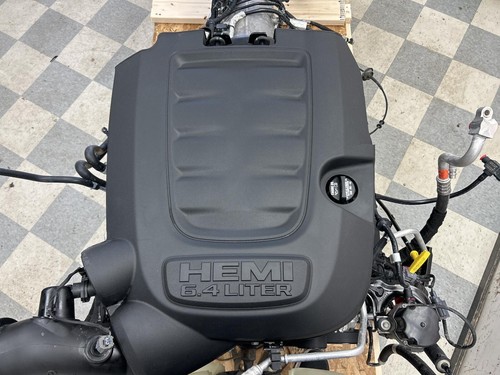 2024 Ram 2500 6.4L HEMI Engine & 8 Speed Automatic Transmission & Transfer Case - Picture 2 of 15