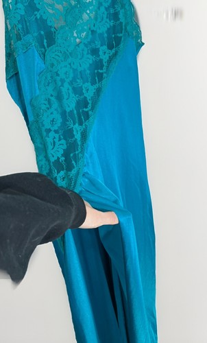 Maxi Vestido Sin Mangas Fredericks Of Hollywood Años 90 Verde Azulado Encaje Con Abertura Alta Talla Lg De Colección - Imagen 3 de 8