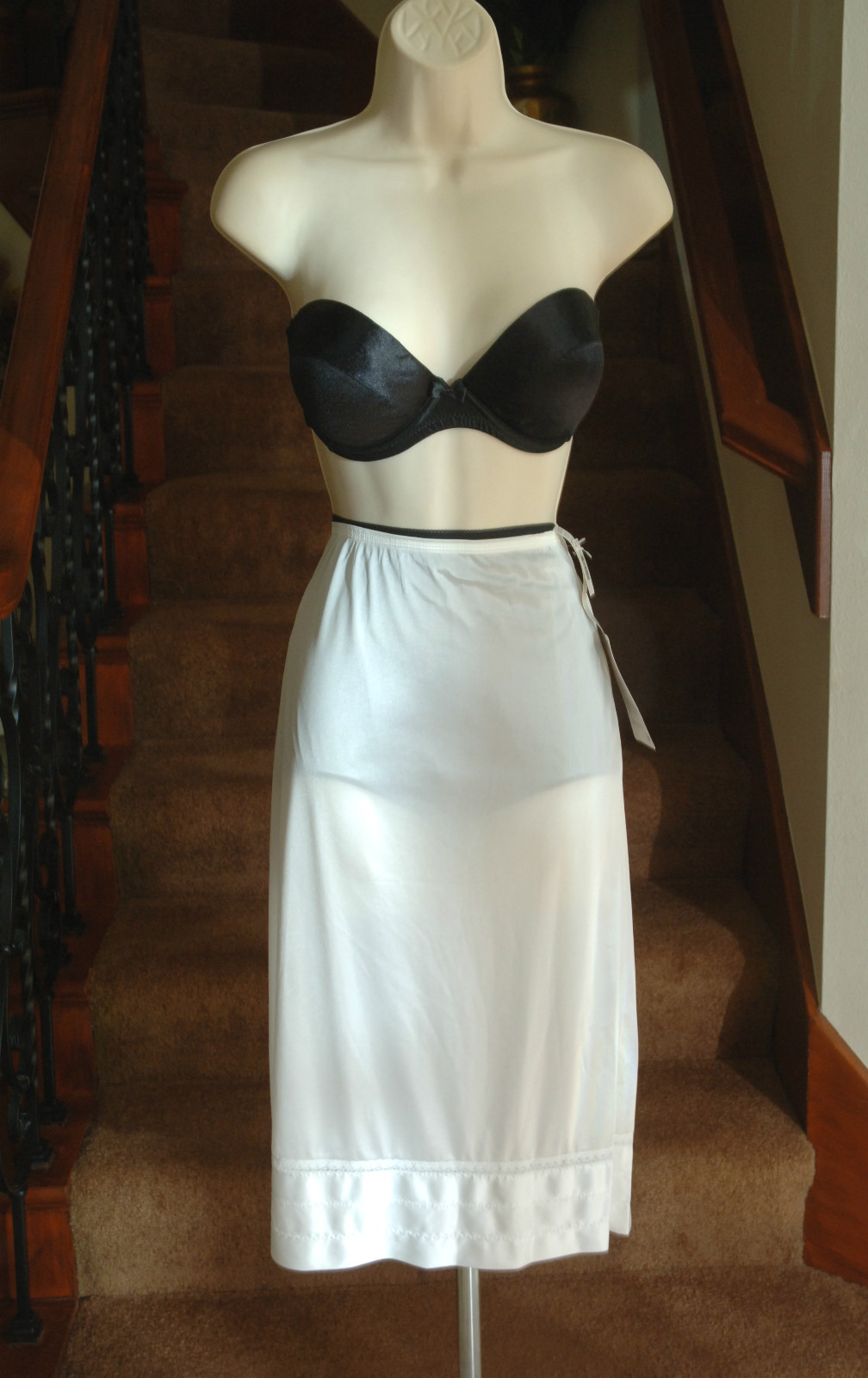 Picture 1 of 2