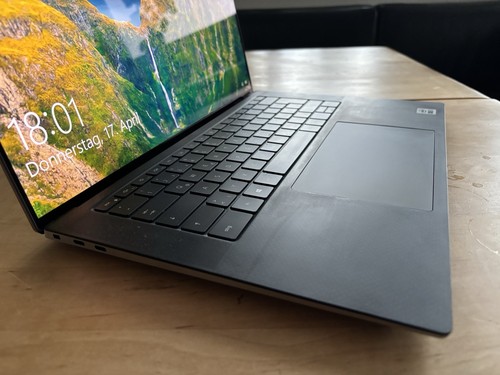 Dell Precision 5550 i7- 11800H, 32 GB RAM, 1 TB SSD, Quadro T2000, Windows 11 - Foto 2 di 14
