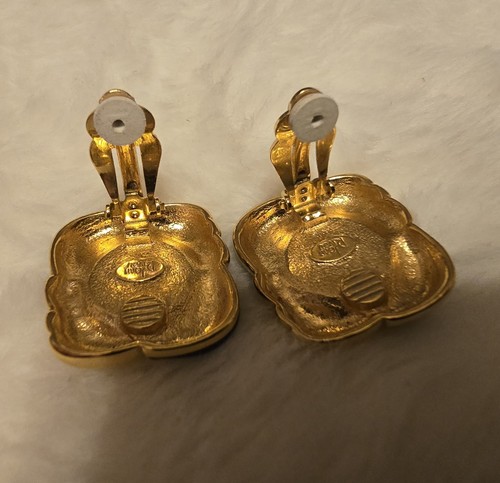 Joan Rivers Navy / Green Enamel Gold Tone Faux Pearl Clip on Earrings - Vintage - Picture 3 of 8