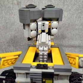 LEGO Ideas WALL-E 21303 Yellow Robot Figure Build Pixar Disney Set Model Retired