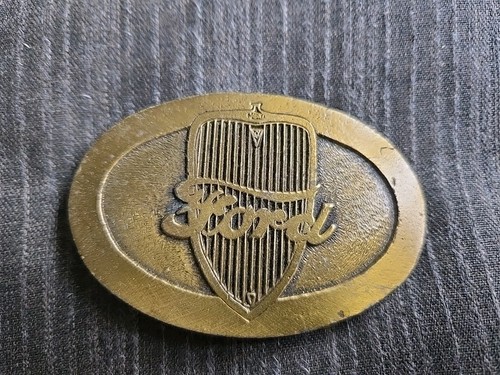 Seltenes Oldtimer Ford Logo mit Grill ovale Gürtelschnalle Messing