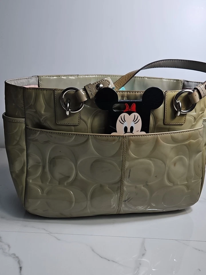 Coach Gallery Embossed Patent Leather Khaki Gray Shoulder Bag 13x9x4" - Image 4 of 4