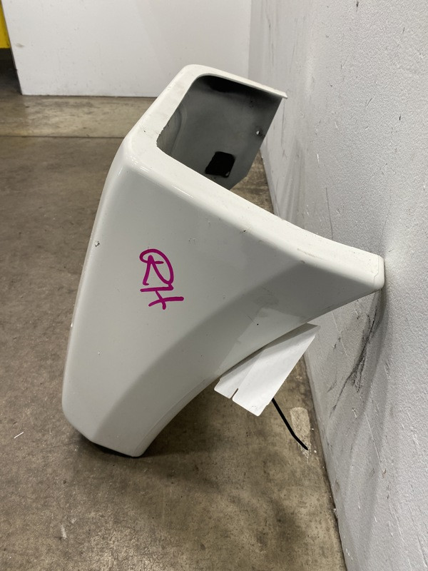 Fender？ ZX Rear Fender – Flow Carbon