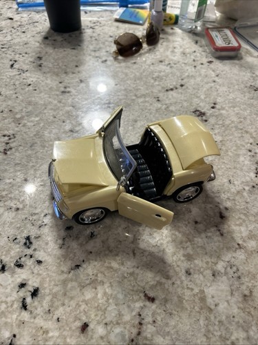 Lil Bratz Convertible Cool Car Pale Yellow 2004 MGA Entertainment EPOC - Bild 10 von 16