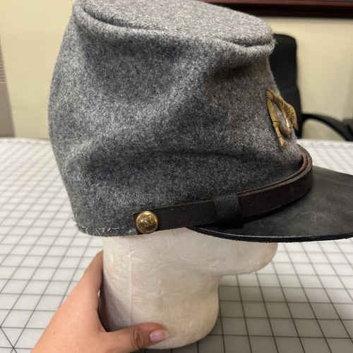 Civil War CSA "Veteran" Forage Cap W/Brass Bugle Insignia, SZ 7 3/8- 7 1/2 clean - Picture 9 of 17