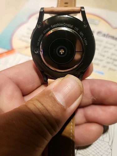 Samsung Galaxy Watch5 SM-R905U Schwarz 40mm Saphirglas GPS Smartwatch