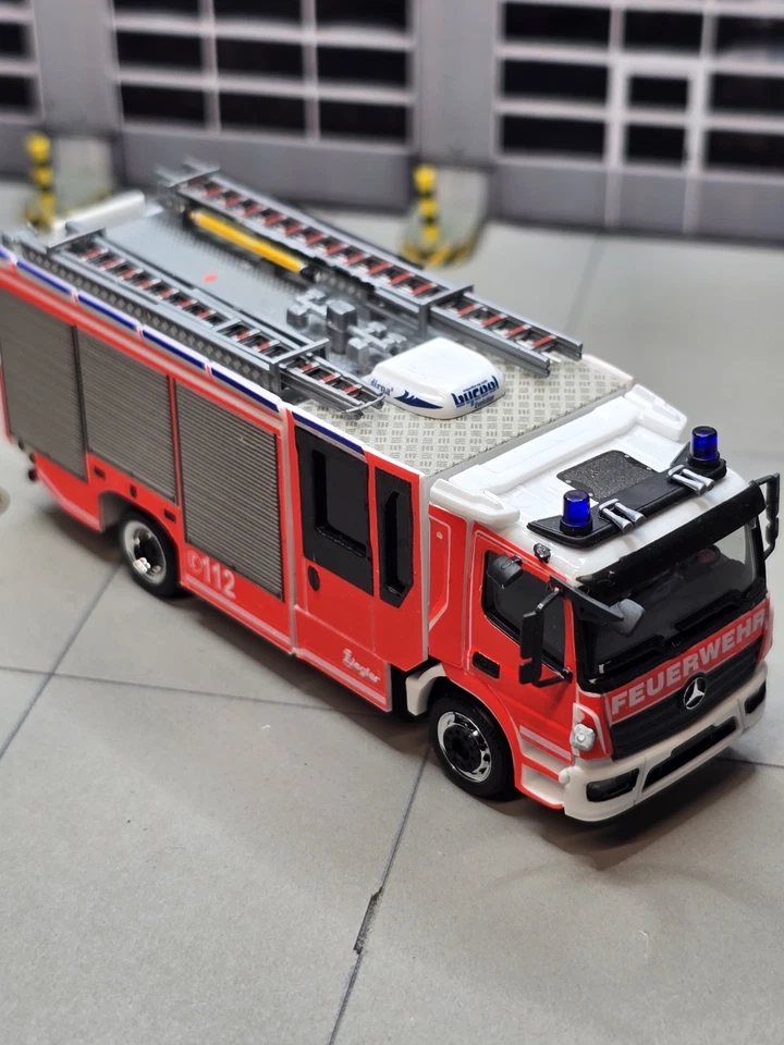 Hlf 20 Atego 23 CITY Ziegler  - Bild 3 von 4