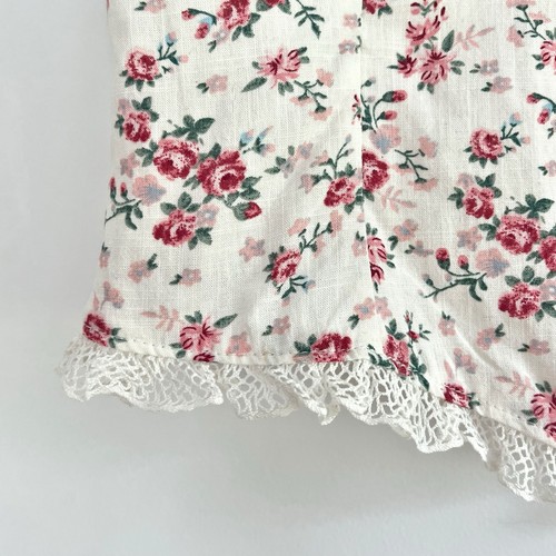 Top de encaje floral estilo babydoll coqueta corbata delantera Kirious Los Angeles pequeño - Imagen 7 de 10