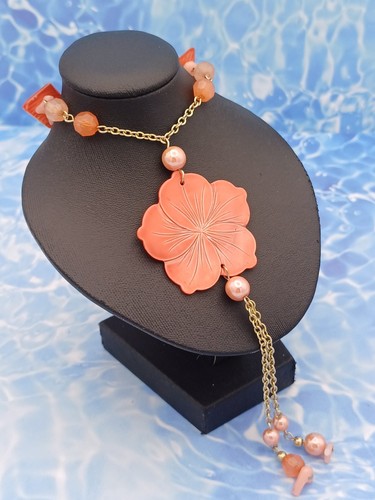 Beautiful Gold Tone & Pink/Peach Mother Of Pearl Flower Beaded Y Drop Necklace - Picture 2 of 16