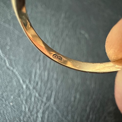 VINTAGE 9ct 375 YELLOW GOLD RING SET WITH ROUND BRILLIANT CUT DIAMONDS SIZE US10 - Picture 9 of 14