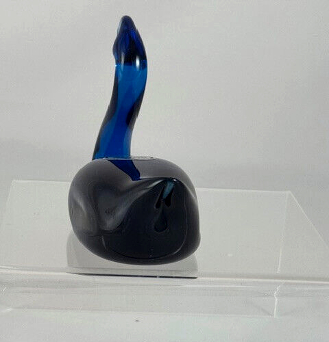 Vintage Rainbow Art Glass Swan Figurine Paperweight in Blue w/ Original Sticker - Picture 4 of 6