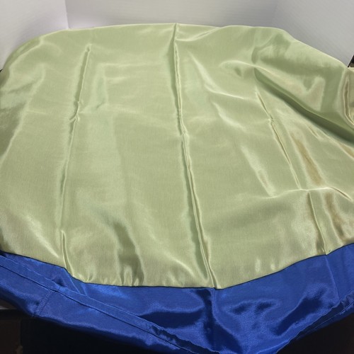 Lendable Linens Banquet Tablecloth Lime Green With Blue Border 60" Round - Picture 8 of 10