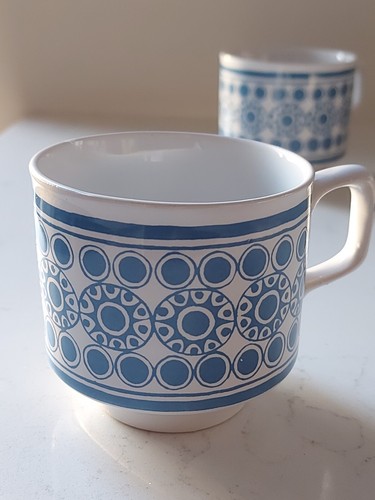2 Vintage Tams England Tassen weiß & türkis blau geometrische Kreise 3 cm - Bild 6 von 11