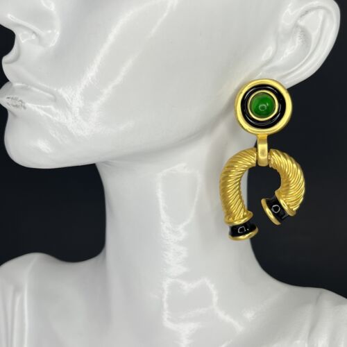 Gripoix Style Door Knocker Earrings Green Cabochon Gold Tone Pierced Horseshoe - Picture 2 of 7