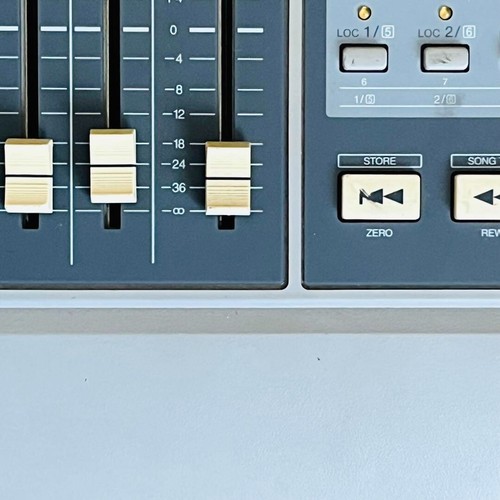 Roland VS-880 V-expanded Digital Studio WorkStation 8 Track Recorder Used Japan - Picture 7 of 11