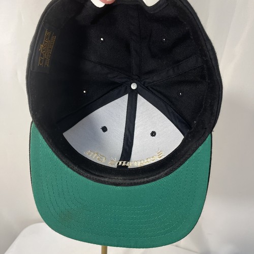 Seagrams Gin The Classics SnapBack Black Cap Yupoong Hat - Picture 5 of 7