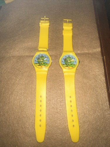LOT OF 2 VINTAGE JOLLY GREEN GIANT LITTLE SPROUT YELLOW WRIST WATCH WORKS! - Picture 1 of 6