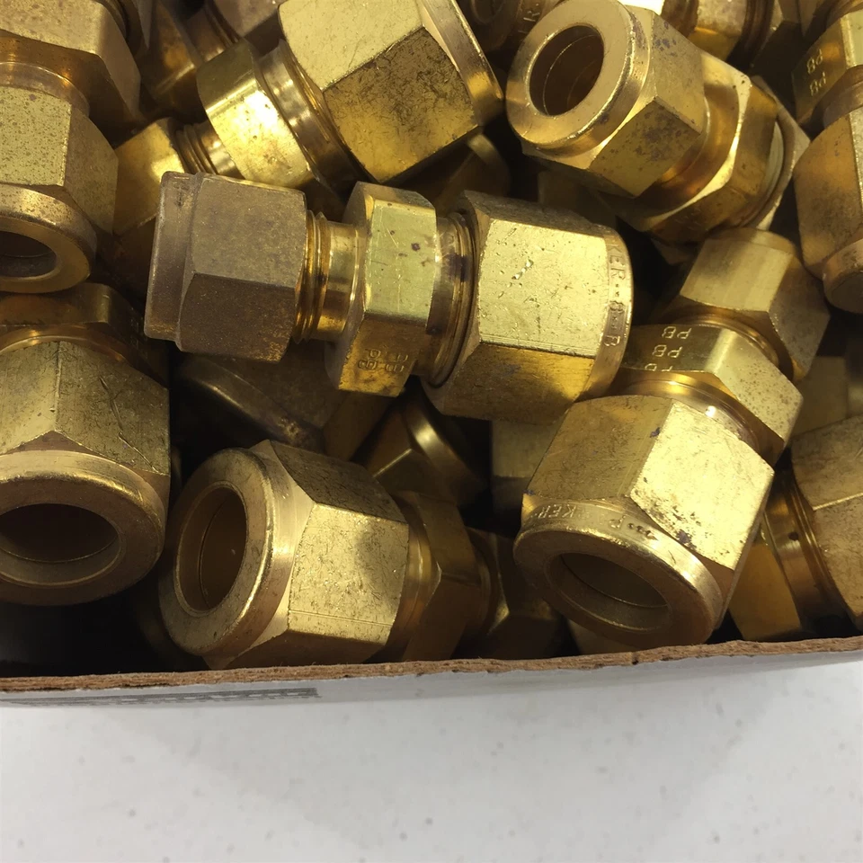 (30) Parker 8-6 HBZ-B Couplings 1/2" x 3/8" Reducer - Box of 30 - Image 4 of 4