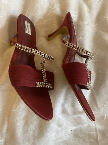 RED SANDALS ‘de cavalier’ Italian Design. Vintage Classic Social/Bridal. AU 8 - Picture 2 of 8
