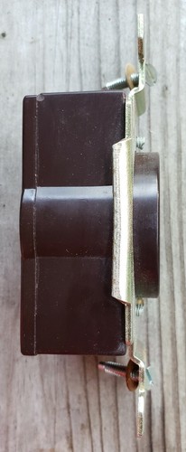 GL0630 GE SCHWARZ VERRIEGELUNGSBUCHSE 2-POLIG, 3-ADRIG, EINFACHE ERDUNG, 30A, 250V - Bild 6 von 6