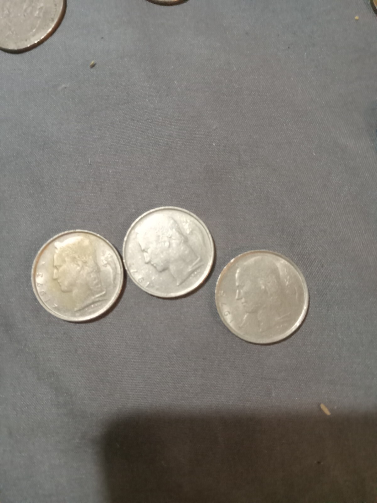 Picture 1 of 2