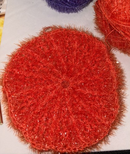 Red Heart SCRUBBY SPARKLE Yarn CROCHET KIT 5 X Scrubby Yarn-2 Patterns-1 Hook + - Picture 4 of 12