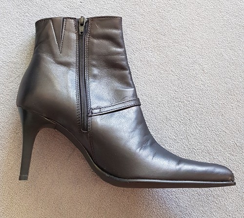 Stiefelette schwarz mit Reißverschluss - Bild 5 von 9