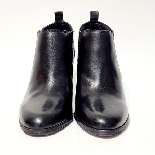 Michael Kors VC15E Thea Black Leather Ankle Boots Block Heel Chelsea Wms 5US - Picture 10 of 24