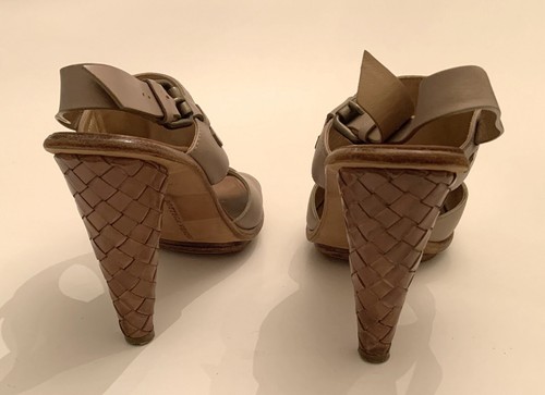 Bottega Veneta Grey Woven Leather intrecciato Sandals Heels Shoes Size 38 - Imagen 3 de 8