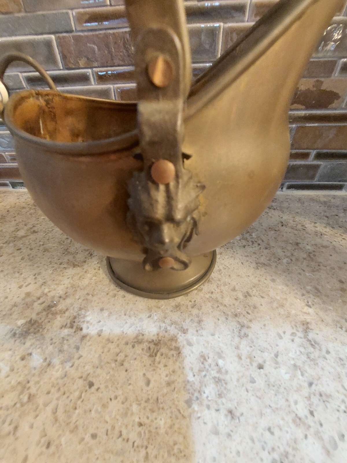 Picture 2 of 9