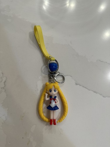Sailor Moon Usagi Serena 3" Keychain Action Figure Toy Bag Charm - Picture 2 of 2