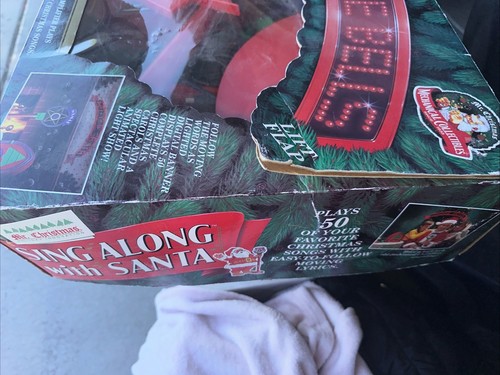 Mr. Christmas Sing Along With SANTA KARAOKE reproduce 50 canciones 1993 con pantalla - Imagen 5 de 13