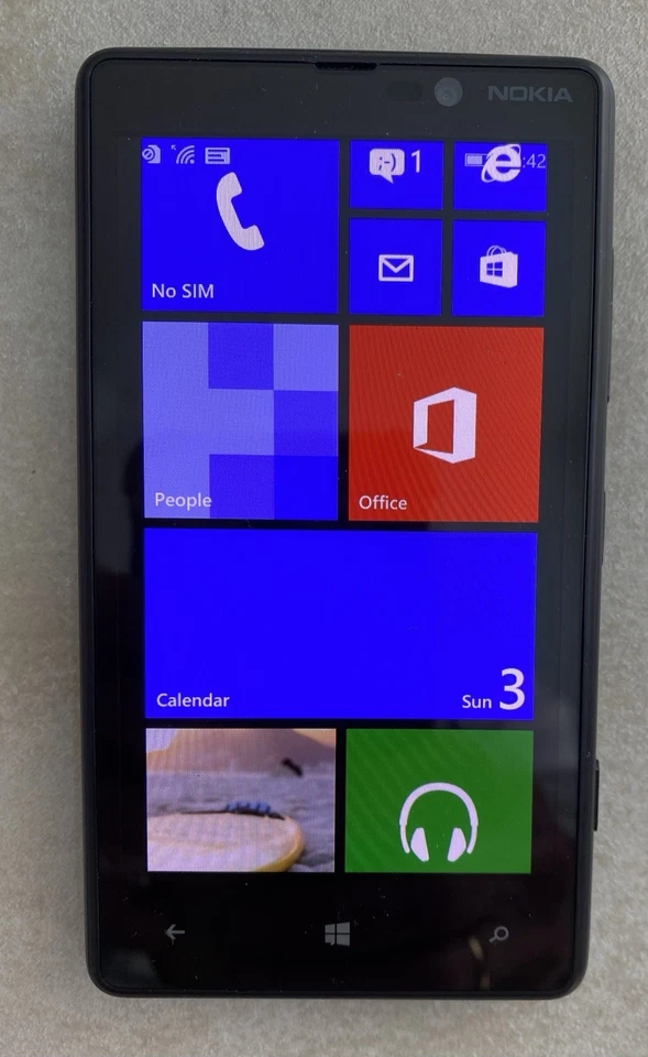 Смартфон оконный Nokia Lumia 820 8 Гб черный - Изображение 3 из 4