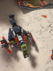 Lego 70325 Nexo Knights 253 pcs Infernox capture queen mini figure Complete