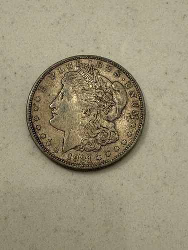 1921 $1 Morgan Silver Dollar (Lot 29)