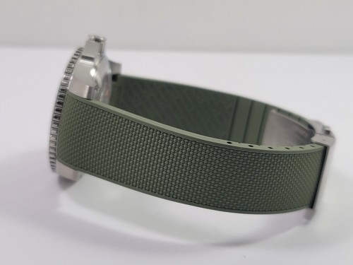 Longines Hydroconquest Automatic Green Dial Stainless Steel Mens Watch L37814069 - Picture 10 of 13