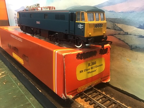 Hornby R360 Class 86. B.R blue livery. 86 219 'Phoenix'. Boxed - Bild 5 von 6