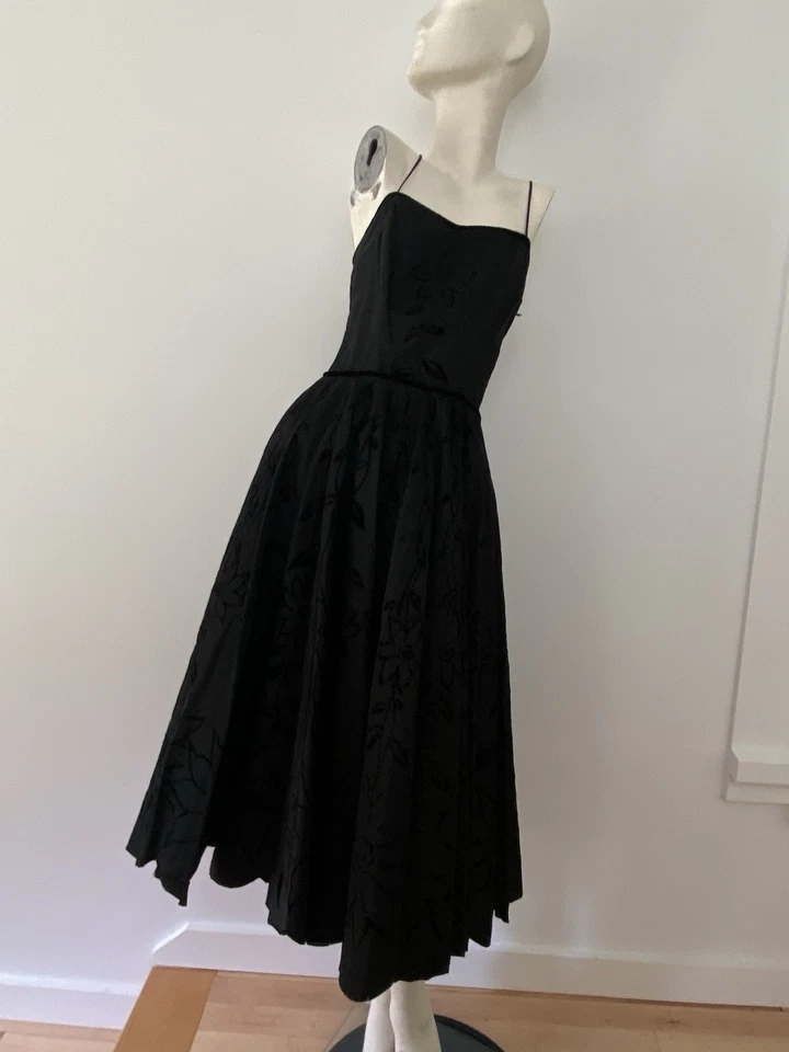 Vestido Formal Vintage Años 40 Negro Cóctel Vestido Círculo Completo Falda Formal Fiesta Años 50 Foto 3 de 4