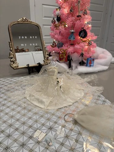 1960's Vintage Barbie  # 972 Wedding Day Set .
