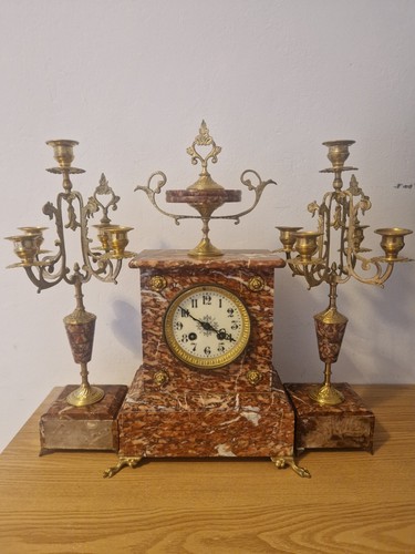 Attractive Marble French Mantel Clock With Candlesticks Holders - Picture 17 of 23