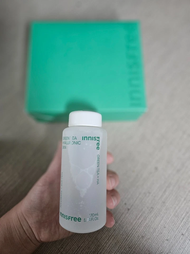 Innisfree Té Verde Hialurónico Cuidado de la Piel Set Tónico Loción K-Beauty Foto 2 de 4