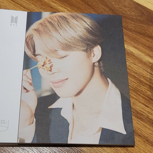 LOT DE CARTES POSTALES OFFICIELLES BTS HYBE INSIGHT - Photo 21 sur 45